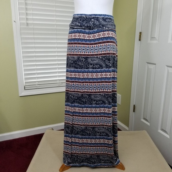 living doll Dresses & Skirts - Living Doll maxi skirt